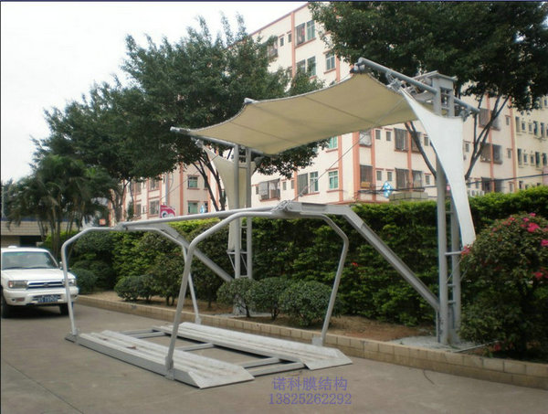 七臺河鋼膜結(jié)構(gòu)車棚